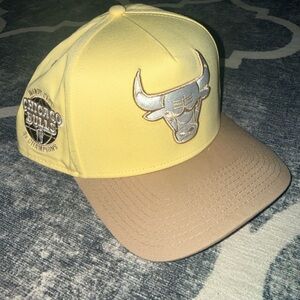 New Era Chicago Bulls 9Fifty Snapback yellow windy city